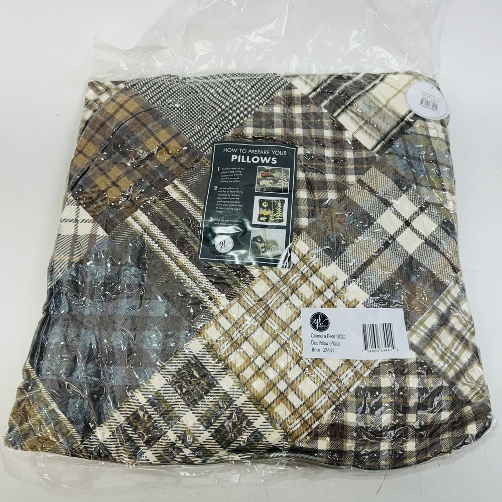 Donna Sharp Dec Pillow, Chimera Bear UCC (Plaid). 18"X18"